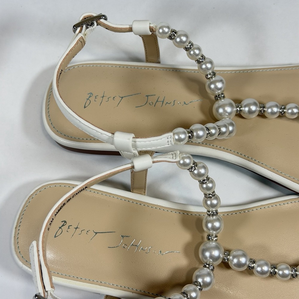 Hersey Johnson Size-6.5 Women Flat‎ Sandals Gal Pearl Strap White - Picture 2 of 11